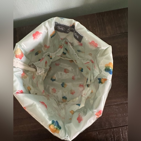 ✨ NWT Lug Tumbler Storage Cosmetic Pouch in Dragonfly Multi ✨ - Picture 3 of 8